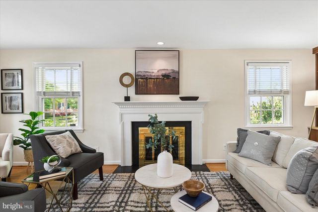 4543 ALTON PL NW, Washington, DC 20016