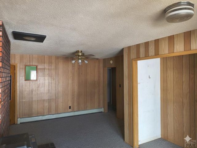824 W 7th St, Walsenburg, CO 81089