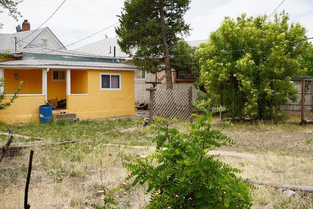 824 W 7th St, Walsenburg, CO 81089