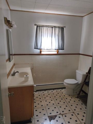 824 W 7th St, Walsenburg, CO 81089