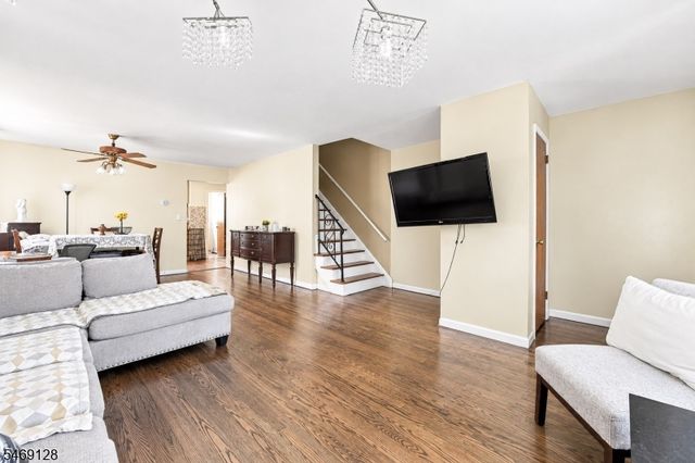228 Laurel Ave, Kearny Town, NJ 07032