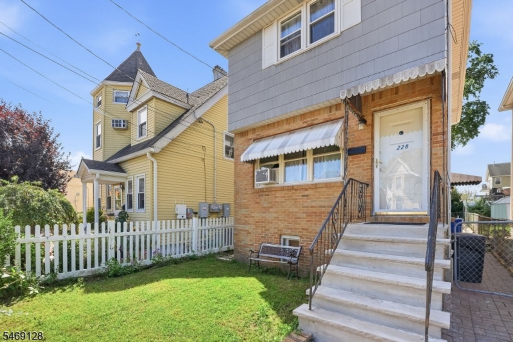 228 Laurel Ave, Kearny Town, NJ 07032 — exterior
