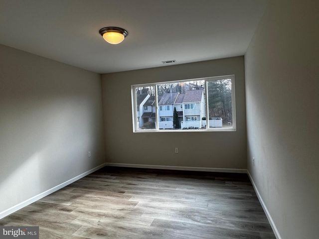 1920 OLD POST TER, Woodbridge, VA 22191