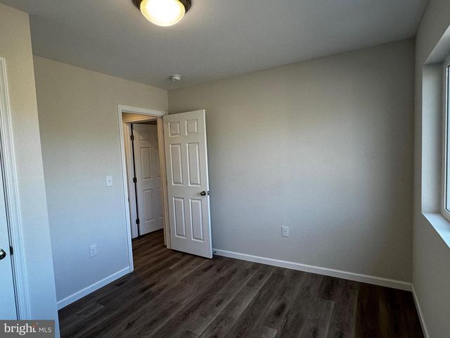 1920 OLD POST TER, Woodbridge, VA 22191