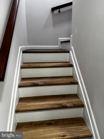 1920 OLD POST TER, Woodbridge, VA 22191