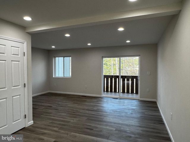 1920 OLD POST TER, Woodbridge, VA 22191