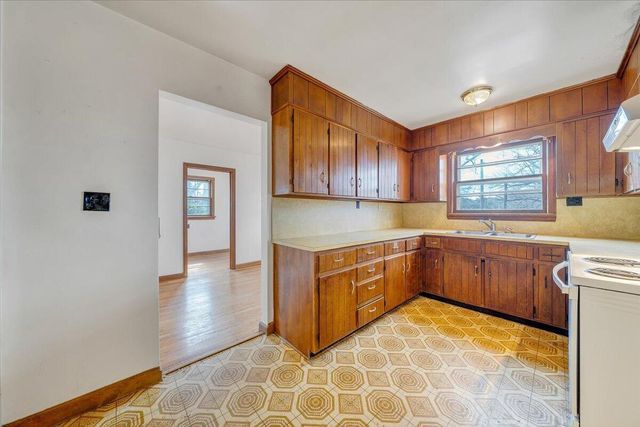 8793 Dickerson Mill RD, Moneta, VA 24121