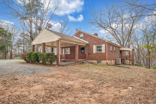 8793 Dickerson Mill RD, Moneta, VA 24121
