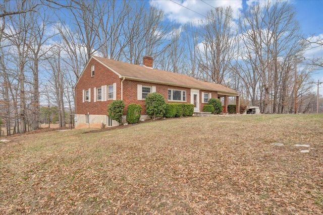 8793 Dickerson Mill RD, Moneta, VA 24121
