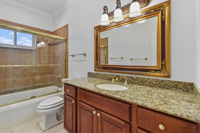 2801 Embassy Drive, West Palm Beach, FL 33401