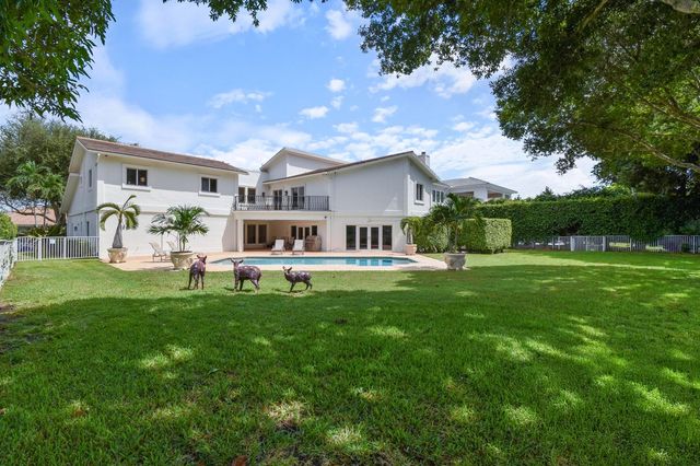 2801 Embassy Drive, West Palm Beach, FL 33401