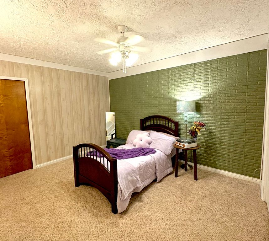 Image 34 of property listing at 1335 Schwartz Road, Centralia, IL 62801