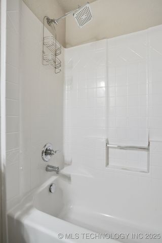 2621 W Tucson Court, Broken Arrow, OK 74011