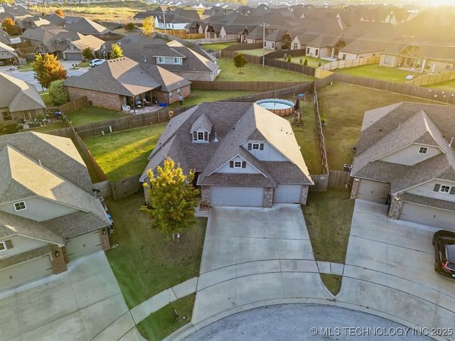 2621 W Tucson Court, Broken Arrow, OK 74011