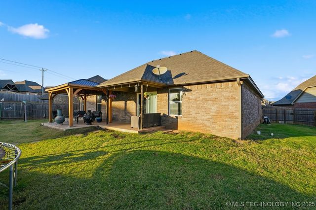 2621 W Tucson Court, Broken Arrow, OK 74011