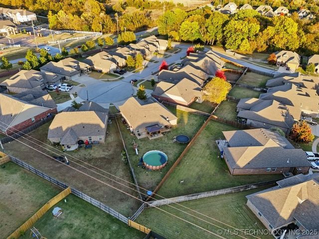 2621 W Tucson Court, Broken Arrow, OK 74011