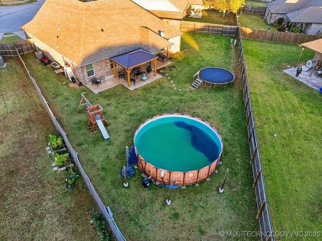 2621 W Tucson Court, Broken Arrow, OK 74011