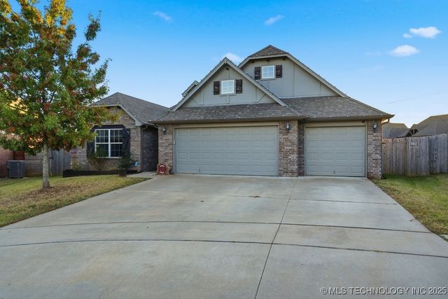 2621 W Tucson Court, Broken Arrow, OK 74011