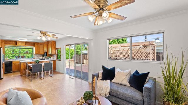 5515 Pennsylvania Blvd, Concord, CA 94521