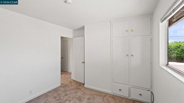 5515 Pennsylvania Blvd, Concord, CA 94521