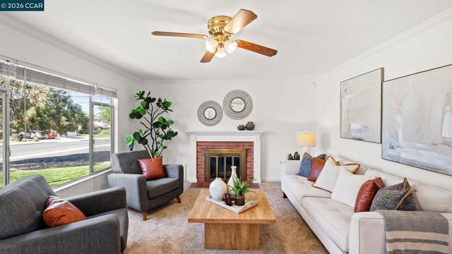 5515 Pennsylvania Blvd, Concord, CA 94521