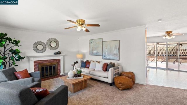 5515 Pennsylvania Blvd, Concord, CA 94521