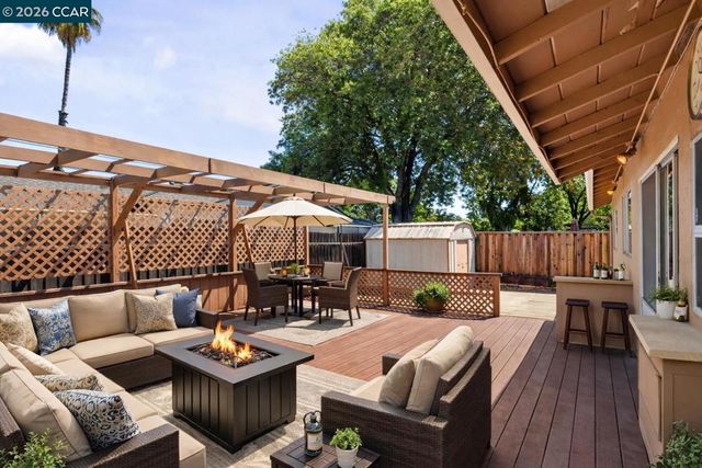 5515 Pennsylvania Blvd, Concord, CA 94521