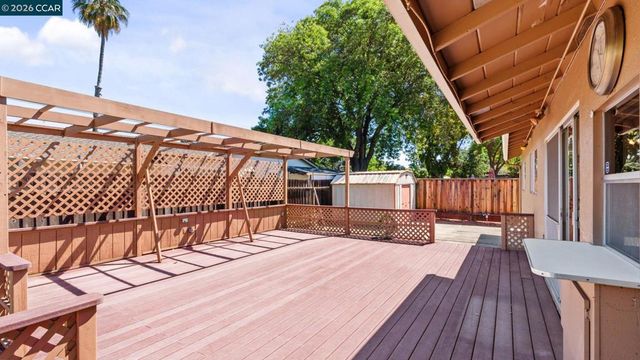 5515 Pennsylvania Blvd, Concord, CA 94521