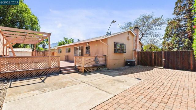 5515 Pennsylvania Blvd, Concord, CA 94521