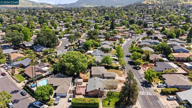 5515 Pennsylvania Blvd, Concord, CA 94521