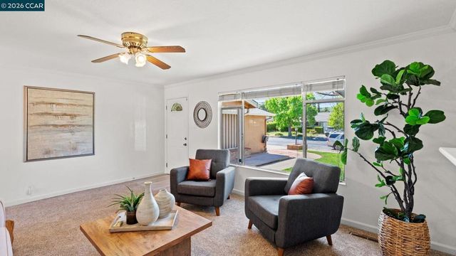 5515 Pennsylvania Blvd, Concord, CA 94521