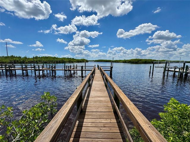 530 WOODSTORK LANE, Punta Gorda, FL 33982