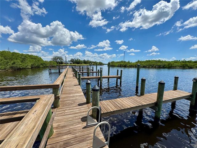 530 WOODSTORK LANE, Punta Gorda, FL 33982