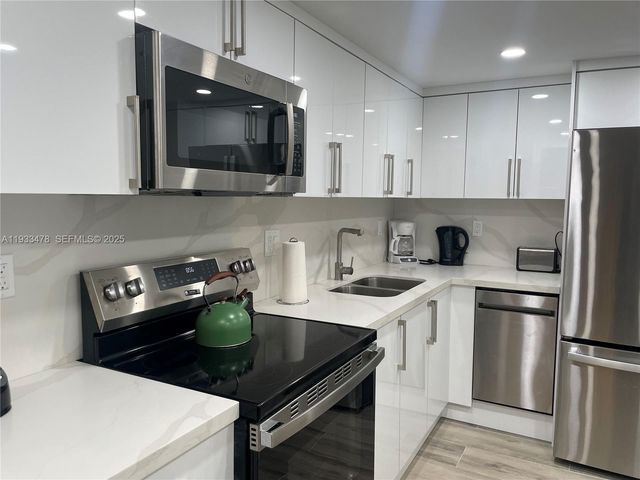 2030 S Ocean Dr 805, Hallandale Beach, FL 33009