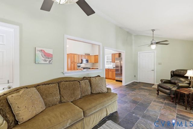 4005 W Chapel Dr, Goochland, VA 23063