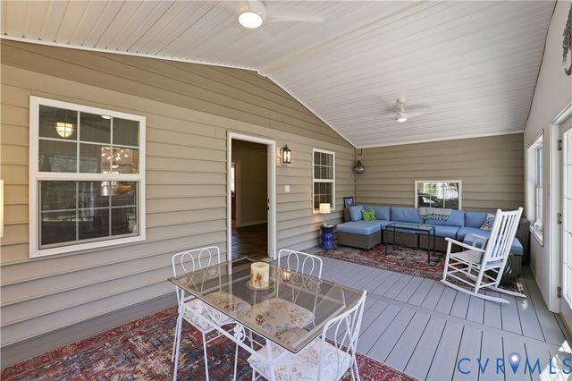 4005 W Chapel Dr, Goochland, VA 23063