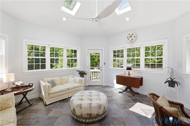 4005 W Chapel Dr, Goochland, VA 23063