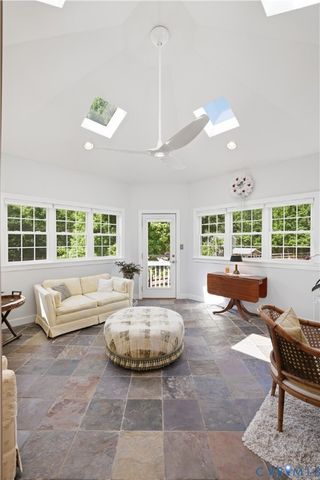 4005 W Chapel Dr, Goochland, VA 23063
