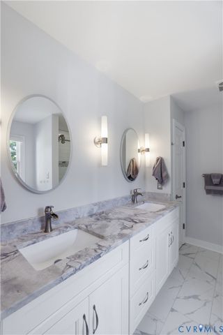 4005 W Chapel Dr, Goochland, VA 23063