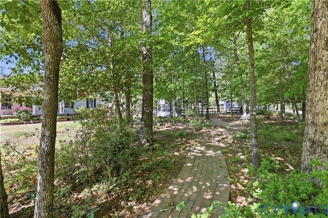 4005 W Chapel Dr, Goochland, VA 23063