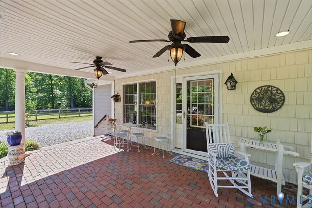 4005 W Chapel Dr, Goochland, VA 23063