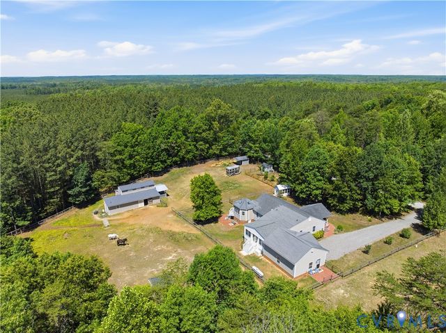 4005 W Chapel Dr, Goochland, VA 23063