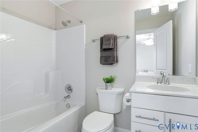 12050 Cameron Creek Rd, Glen Allen, VA 23059