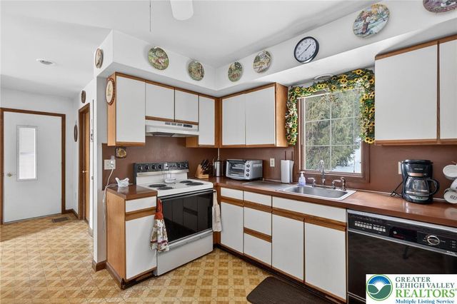 4793 Main Road West, Upper Milford Twp, PA 18049