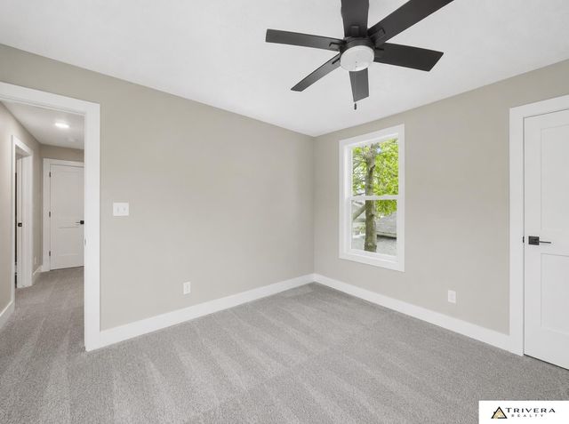 2711 Sumner Street, Lincoln, NE 68502