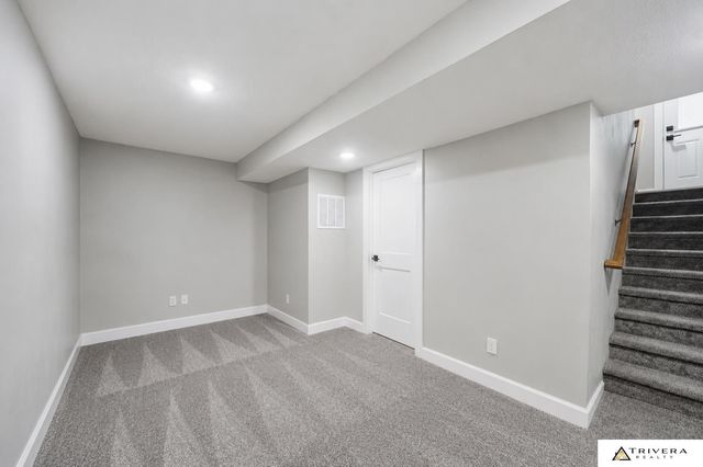 2711 Sumner Street, Lincoln, NE 68502