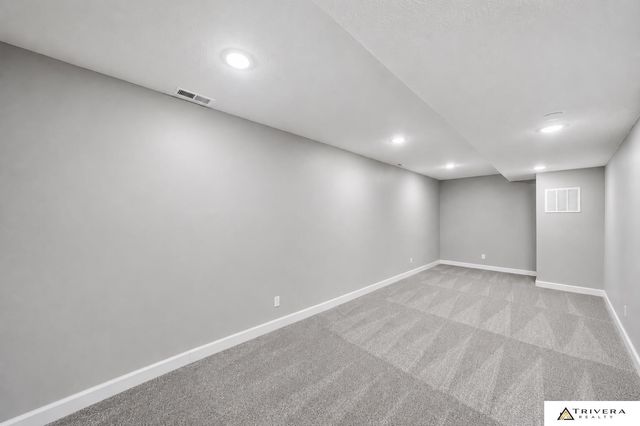2711 Sumner Street, Lincoln, NE 68502