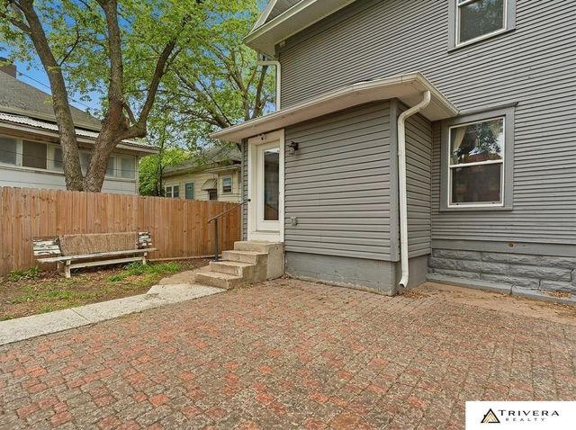 2711 Sumner Street, Lincoln, NE 68502