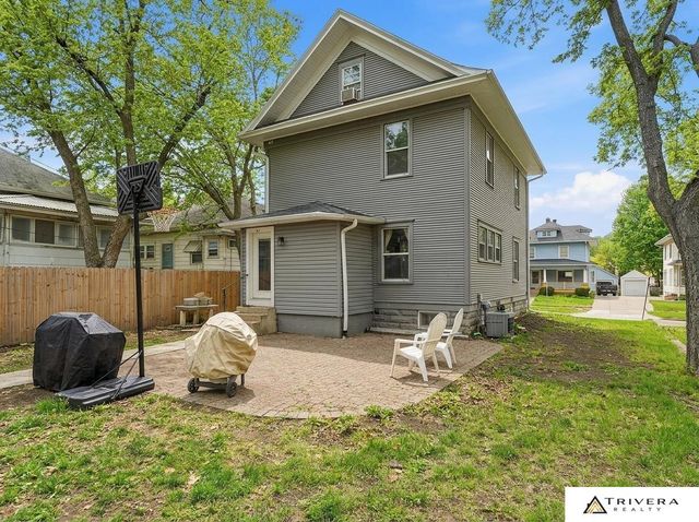 2711 Sumner Street, Lincoln, NE 68502