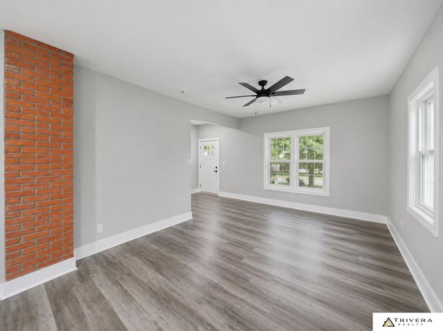 2711 Sumner Street, Lincoln, NE 68502